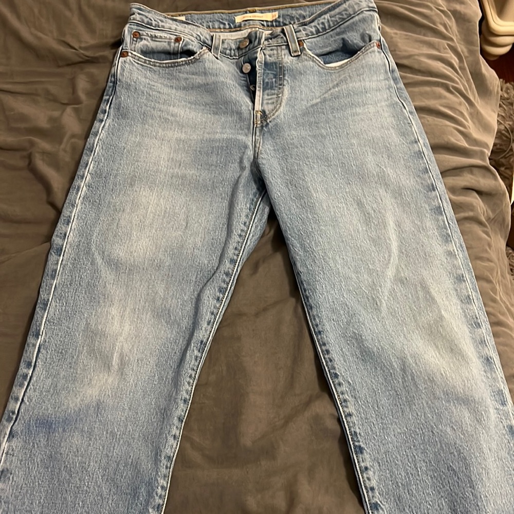 Levis Wedgie straight jeans size 27